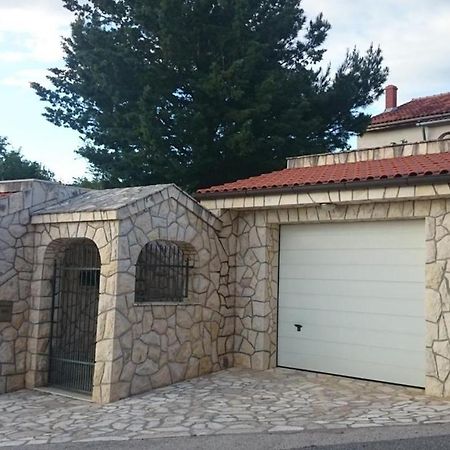 Apartmani Lea Jadranovo Ngoại thất bức ảnh