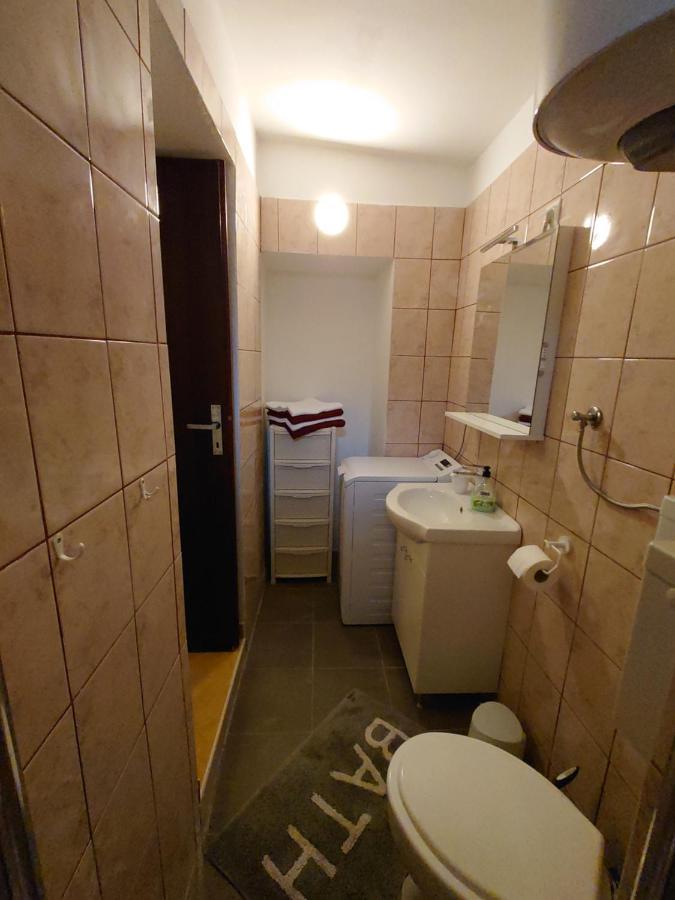 Apartmani Lea Jadranovo Ngoại thất bức ảnh
